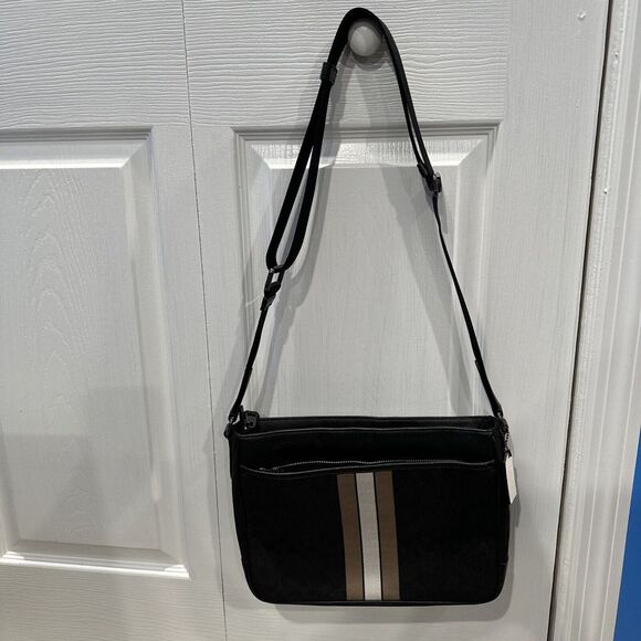 Coach C5291‎ Thompson Center Stripe Crossbody Black Signature Jacquard Leather - Picture 1 of 9